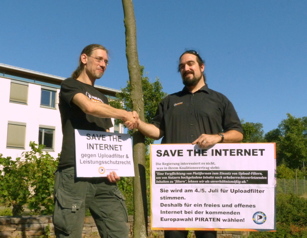 Björn Semrau und Jürgen Erkmann wollen das Internet retten